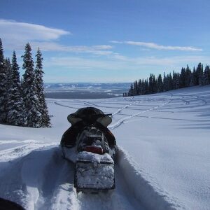 Snow Stagecoach Yellowstone 27